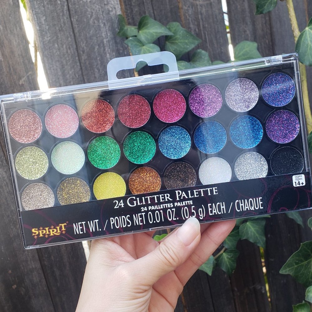 NWT Spirit Halloween 24 GLITTER PALETTE makeup